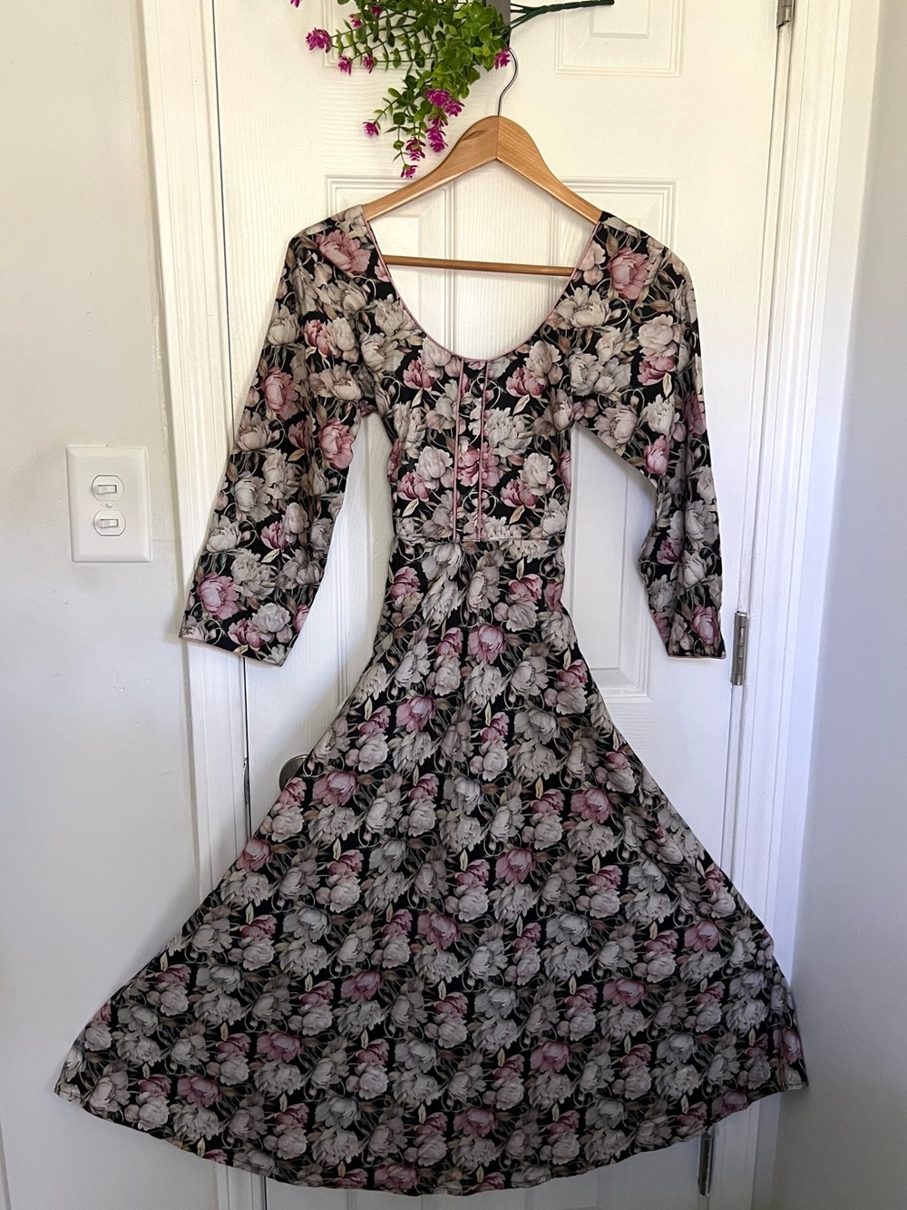 Beautiful Handmade Floral Feminine Scoop Neck Cottagecore Midi Flare Dress